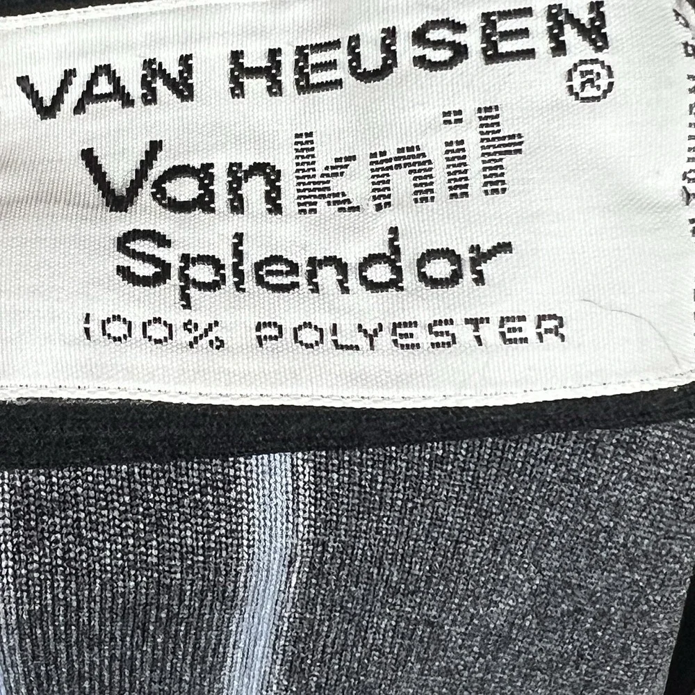 Van‎ Heusen Vanknit Slender Men Medium Polyester Button Up Short Sleeve Shirt